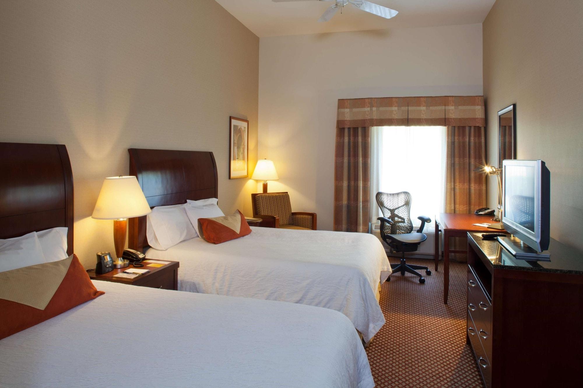 Hilton Garden Inn Riverhead  Kültér fotó