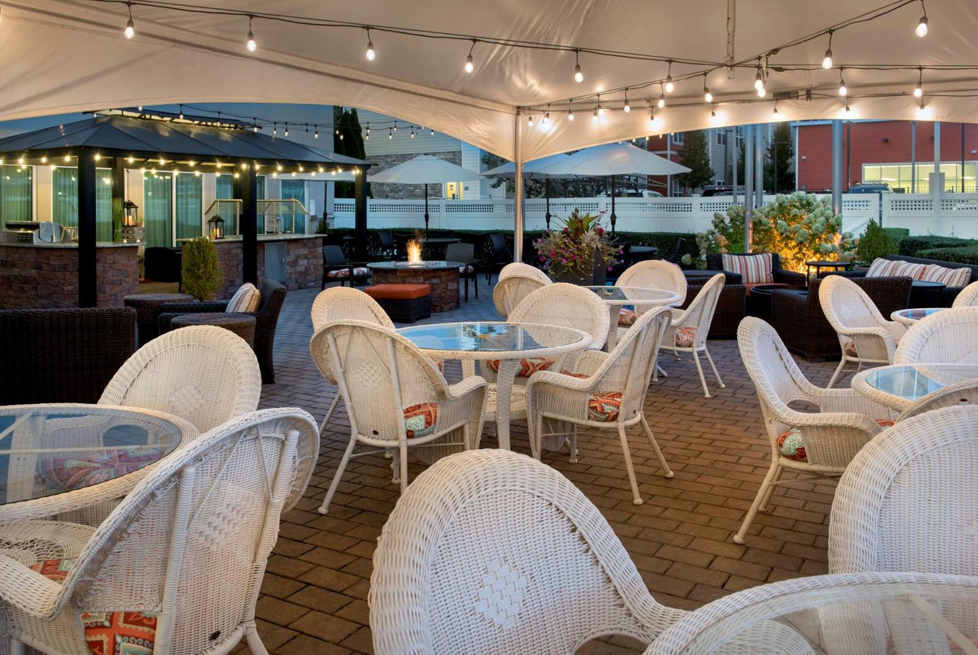 Hilton Garden Inn Riverhead  Kültér fotó