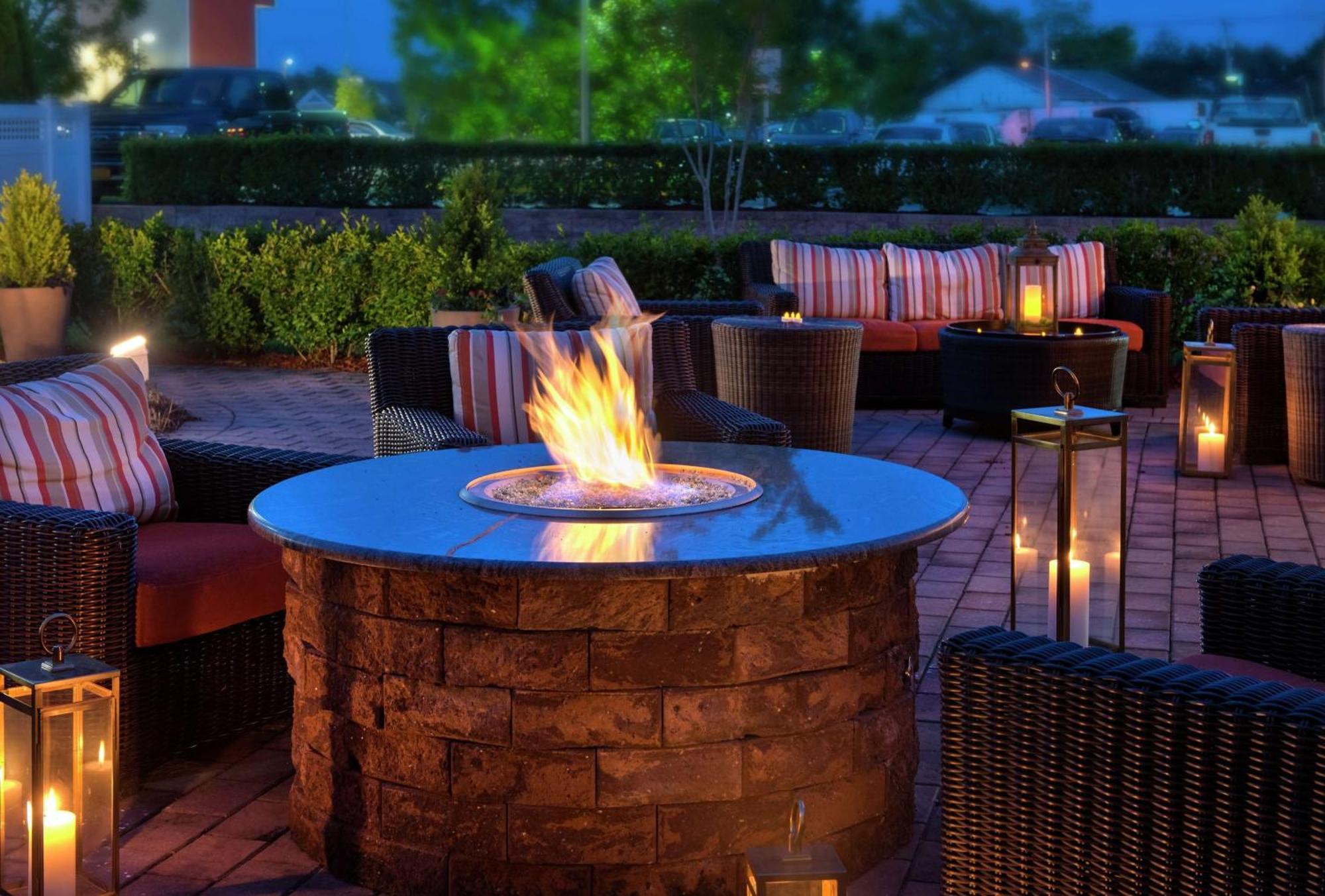 Hilton Garden Inn Riverhead  Kültér fotó
