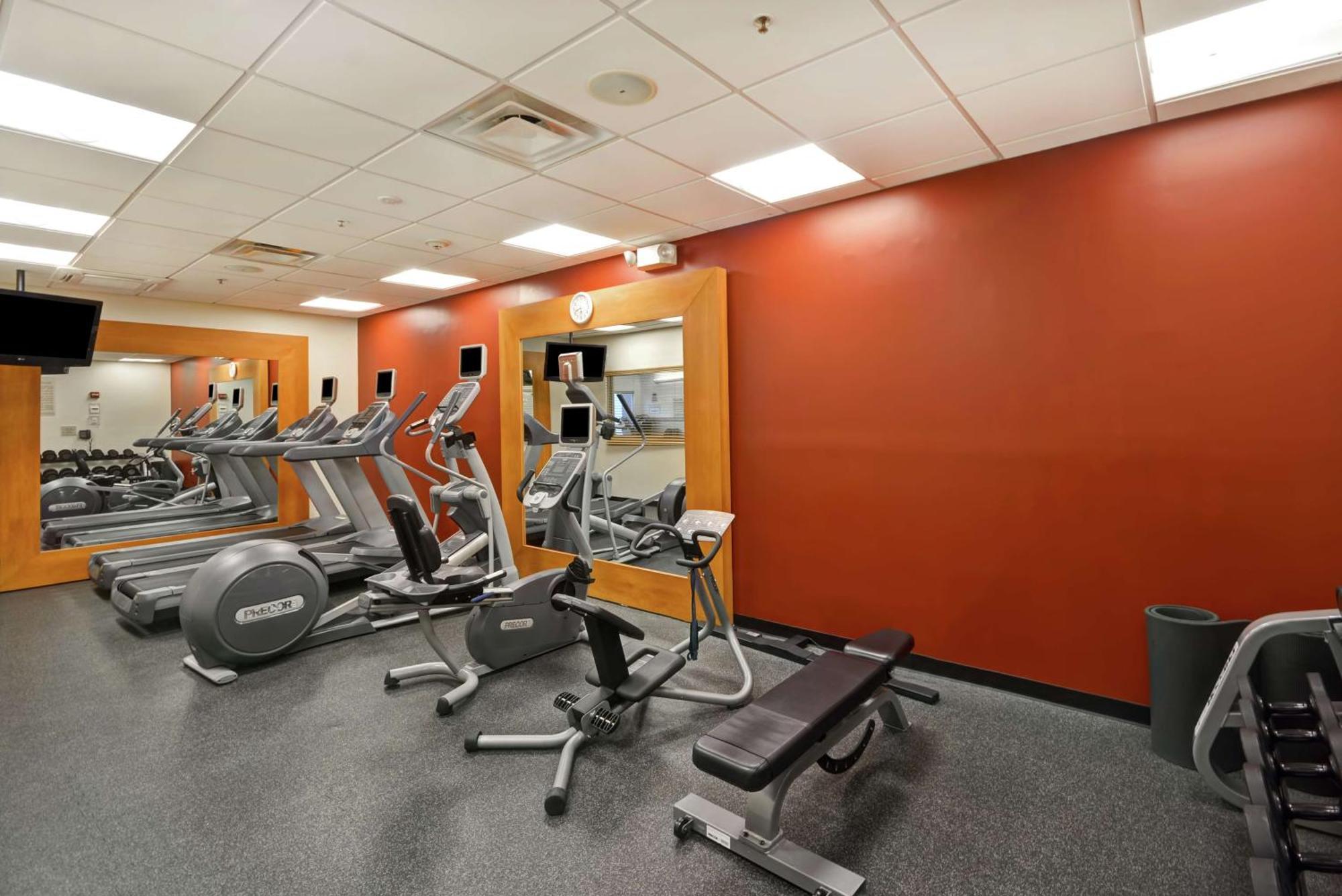 Hilton Garden Inn Riverhead  Kültér fotó