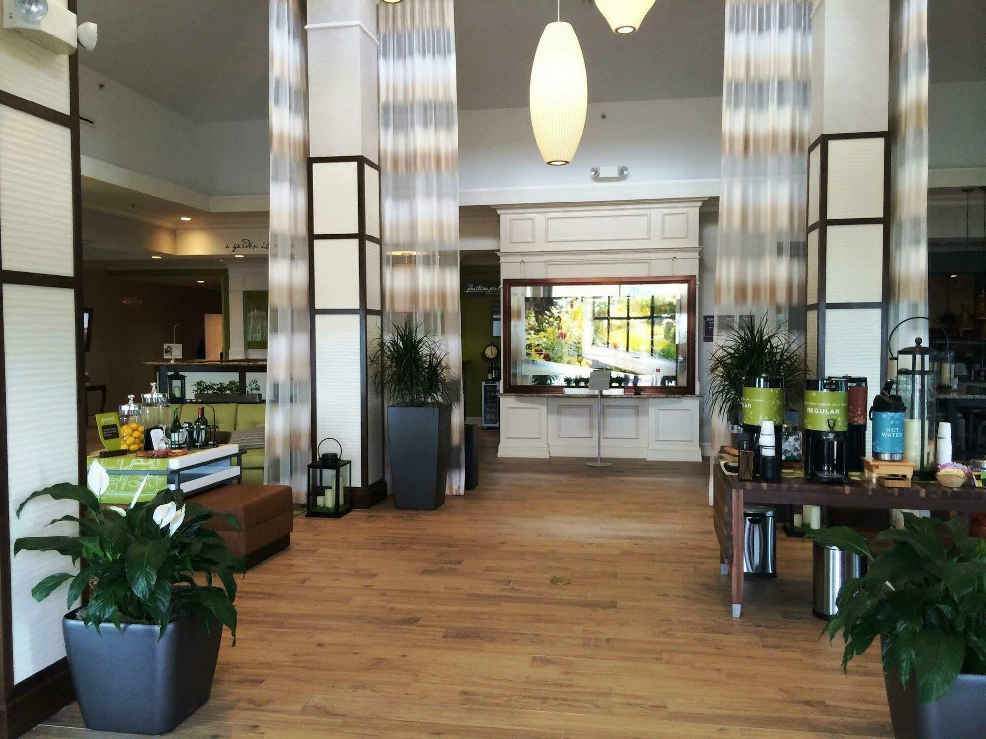Hilton Garden Inn Riverhead  Kültér fotó